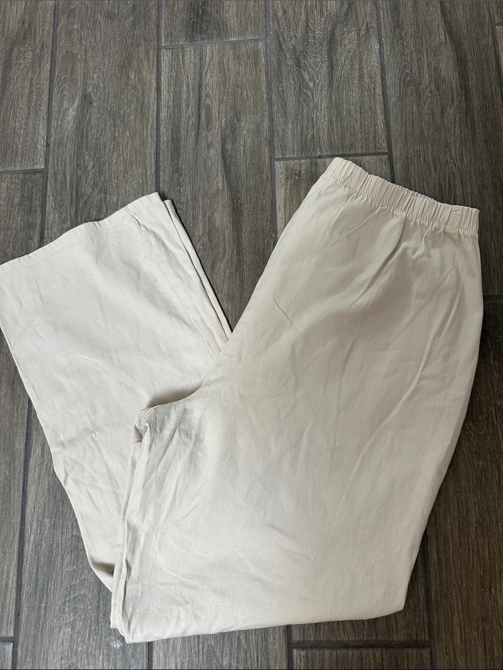 Level Eight cream colored pull on cotton pants size 1x. 2 front pockets.